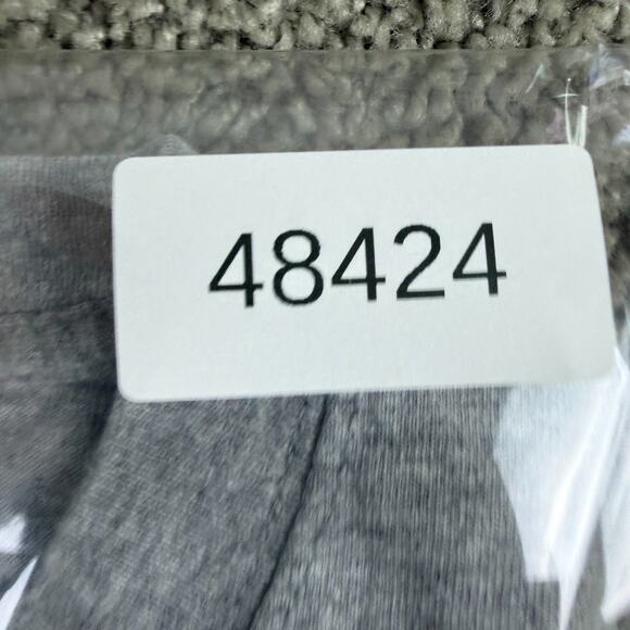 Vintage Tampa Bay lightning Shirt Boys Medium Gray Blue 2004 Stanley Cup Champs - Picture 11 of 11